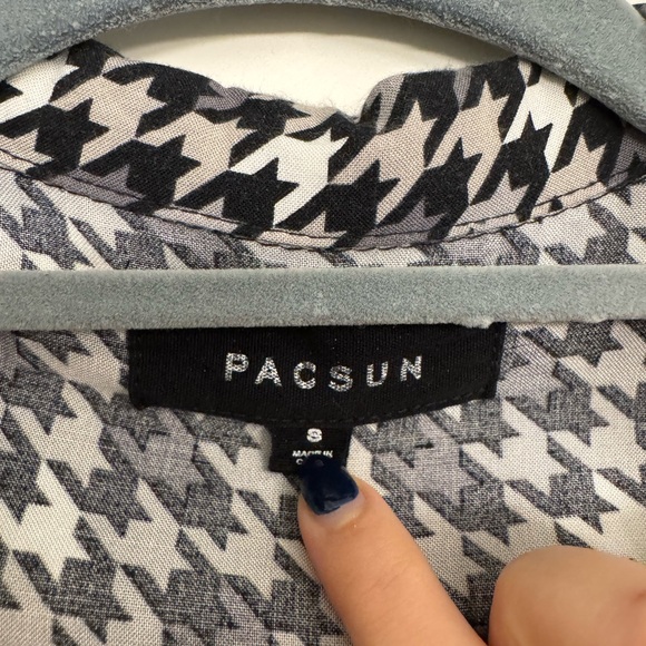 Men’s PacSun Black & White Hounds Tooth Collared Button Down Shirt - Picture 2 of 2